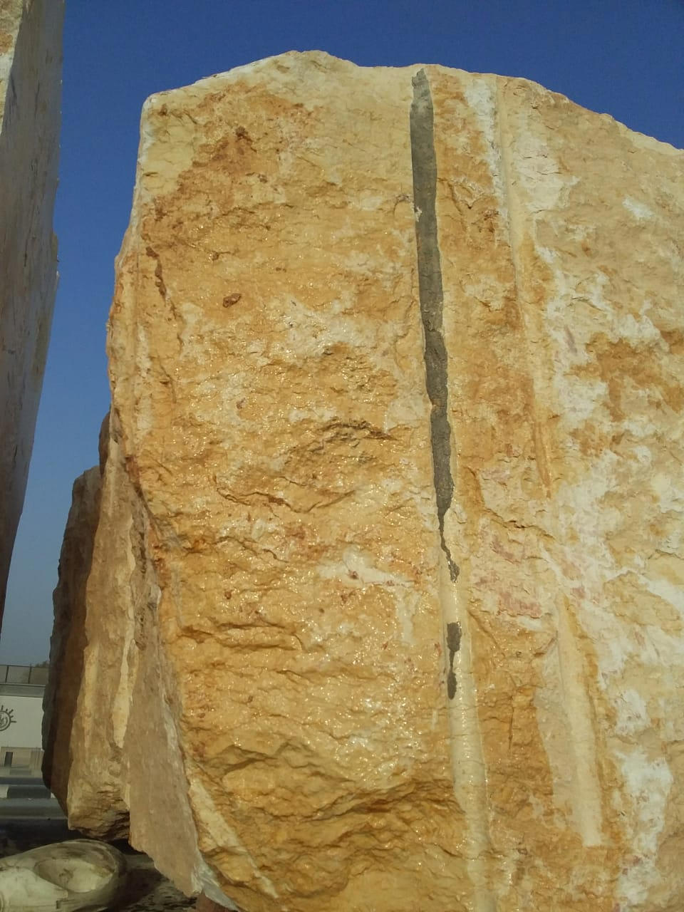 Tala beige